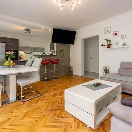Apartment In 45074 Crikvenica