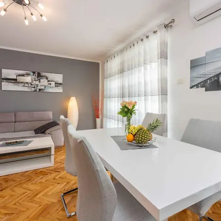 Apartment In 45074 Crikvenica