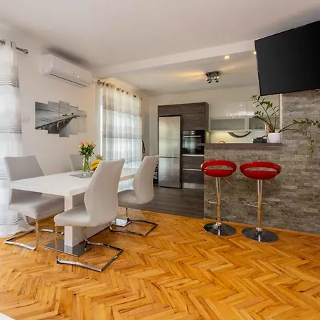In 45074 Apartment *