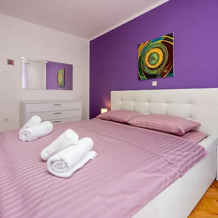Apartment In 45074