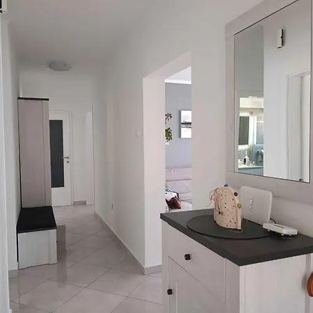 Apartamento In 45074 *